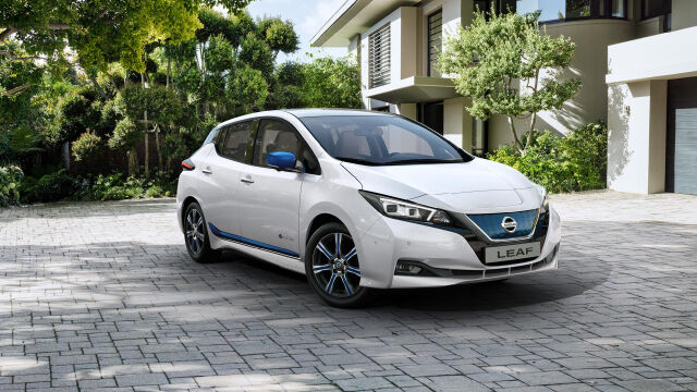 Nissan LEAF 