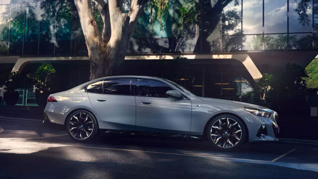 BMW i5 