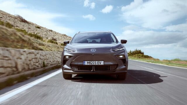 Erään MGS5 EV autoja korko 0 % + kulut alkaen 229 €/kk