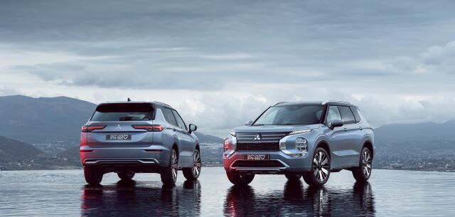 Mitsubishi OUTLANDER 