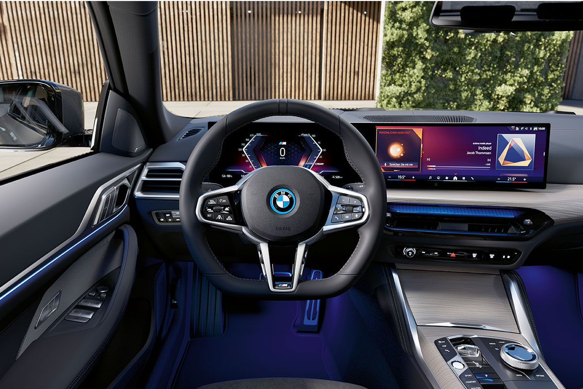 Sporttinen BMW i4 M60 xDrive Fully Charged -neliveto