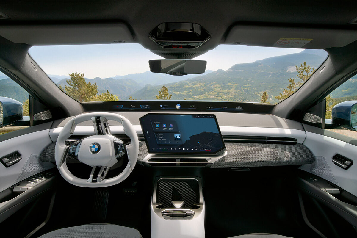 Uusi näyttävä BMW iX3