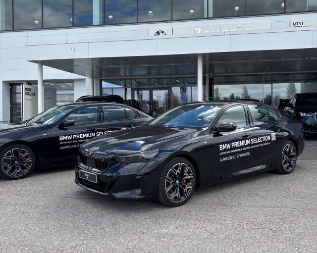Voita täyssähköinen BMW lomamatkallesi!