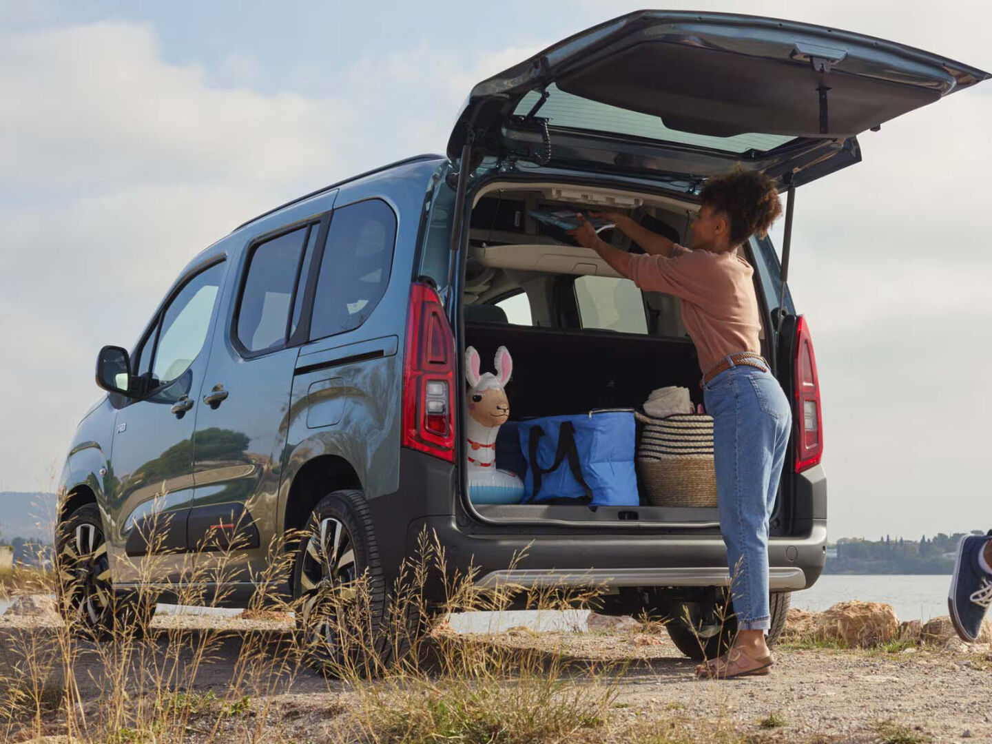 ë-BERLINGO PLUS XL - 35 000 €  tai 340 €/kk   