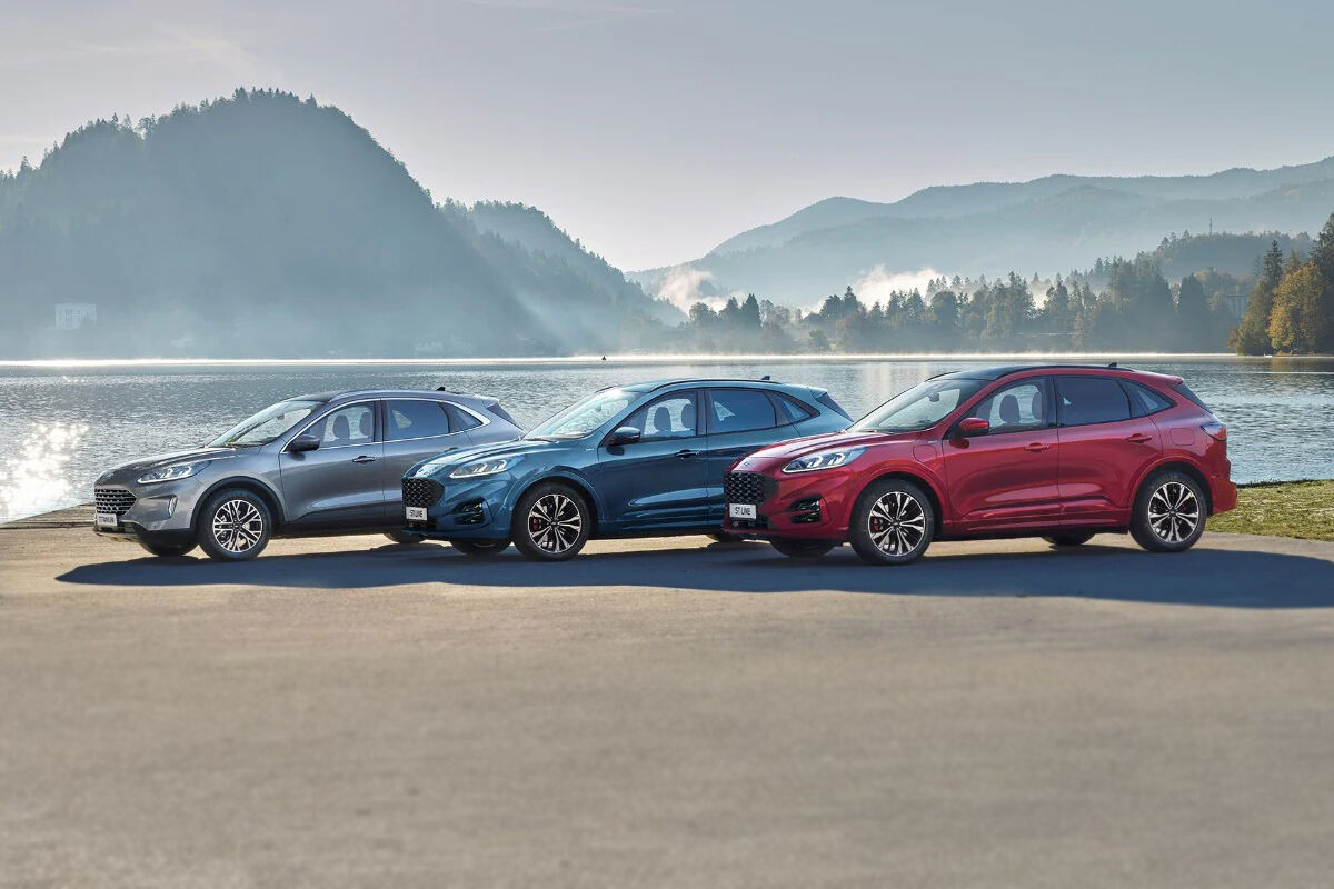 Erä Ford esittelyautoja erikoishinnoin ja edullisella rahoituskorolla 2,9 % (+ kulut).