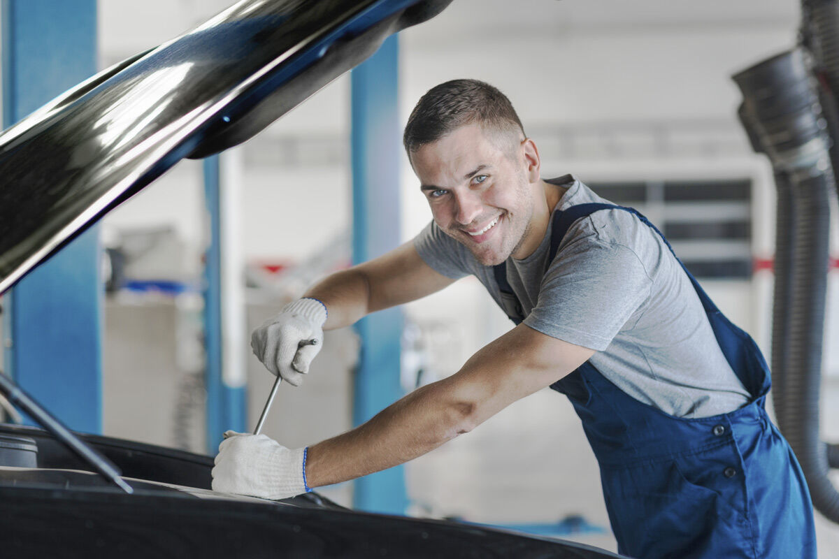 Pidämme huolta autostasi