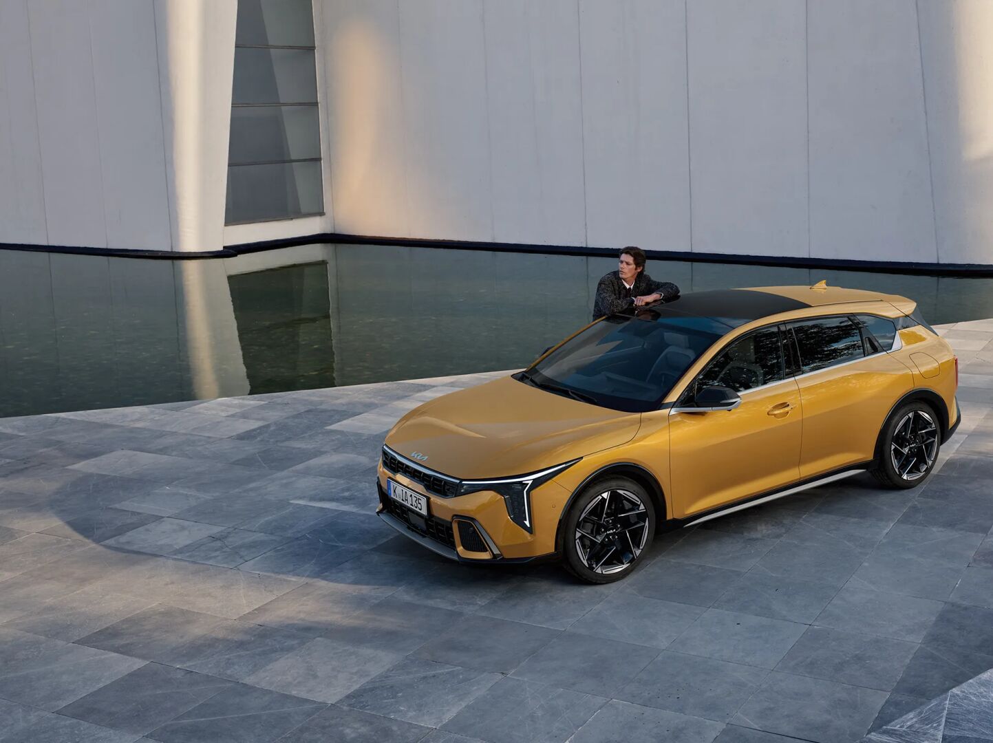 Kia K4 Hedin Drive -sopimuksella alk. 353 €/kk – käsiraha 0 €