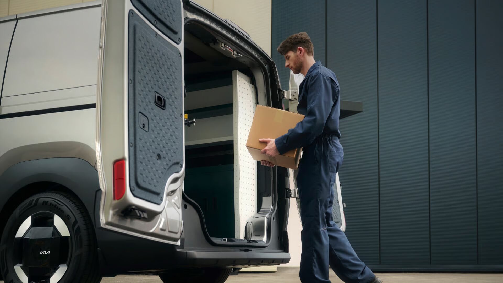 Käytännöllinen ja modernin tyylikäs