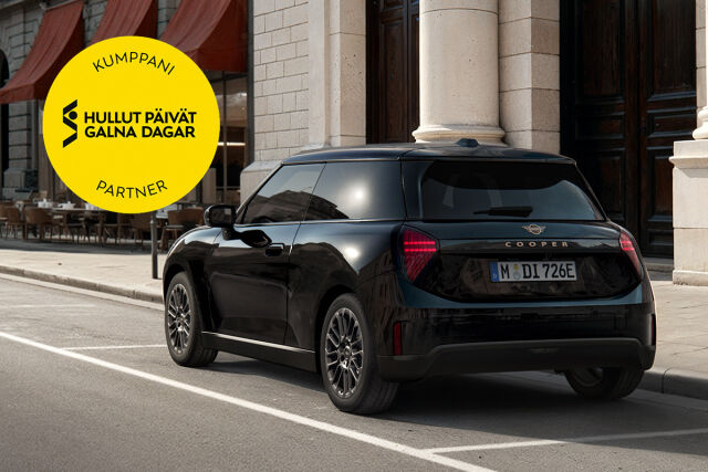 MINI Cooper E Blackyard alk. 299 €/kk. Korko 0 %, ei kuluja. Talvirenkaat 0 €.