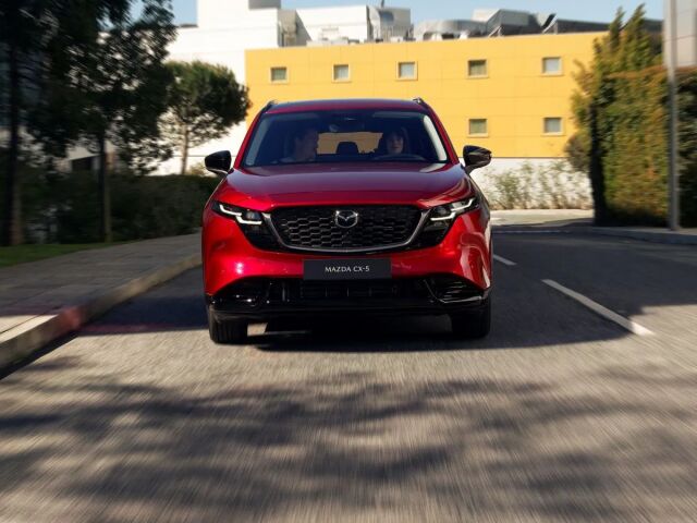 Täysin uusi Mazda CX-5 – älykkäämpi, turvallisempi, mukana arjessa ja seikkailussa.