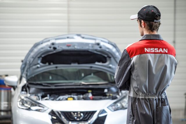 Nissan Hyötyhuolto huoltaa yli 5 vuotiaan Nissan autosi ammattitaidolla