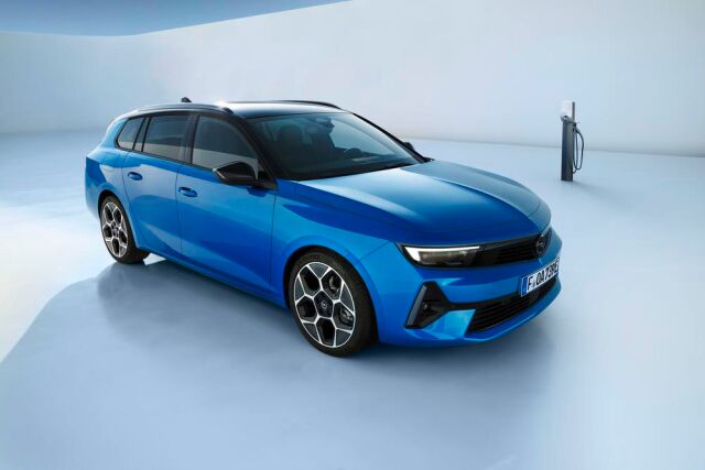 Uusi Opel Astra Sports Tourer nyt huolettomalla Hedin Drive sopimuksella alk. vain 399 €/kk!