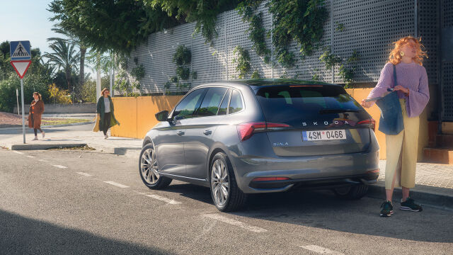 Automaattivaihteisto nyt veloituksetta erään Škoda-malleja ja edulliset Hedin Drive -hinnat