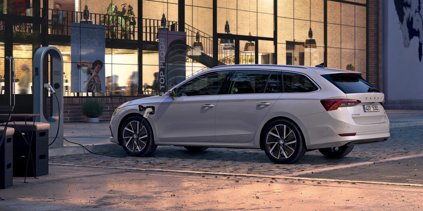 Nyt sitä taas saa – Škoda Octavia Combi iV ladattava hybridi