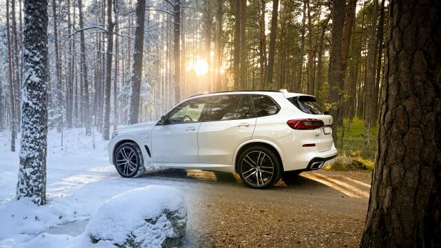Nyt Hedin Automotivella on mahtava valikoima nelivetoisia vaihtoautoja