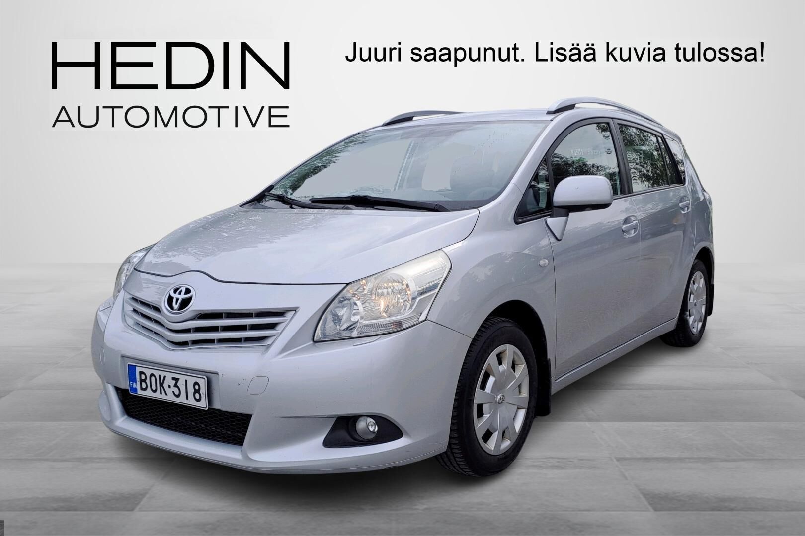 Toyota VERSO - BOK-318