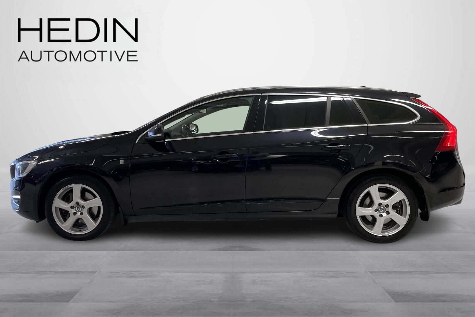 Volvo V60 D4 AWD Ocean Race Business aut 2015, photo 6/39