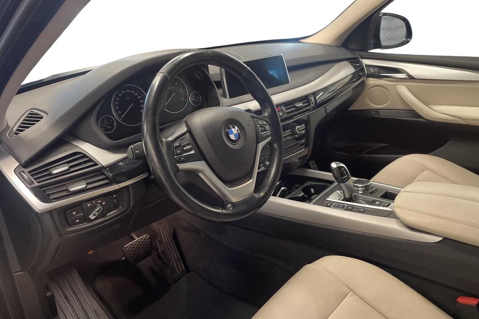 BMW X5 F15 xDrive25d A 2015, kuva 7/18