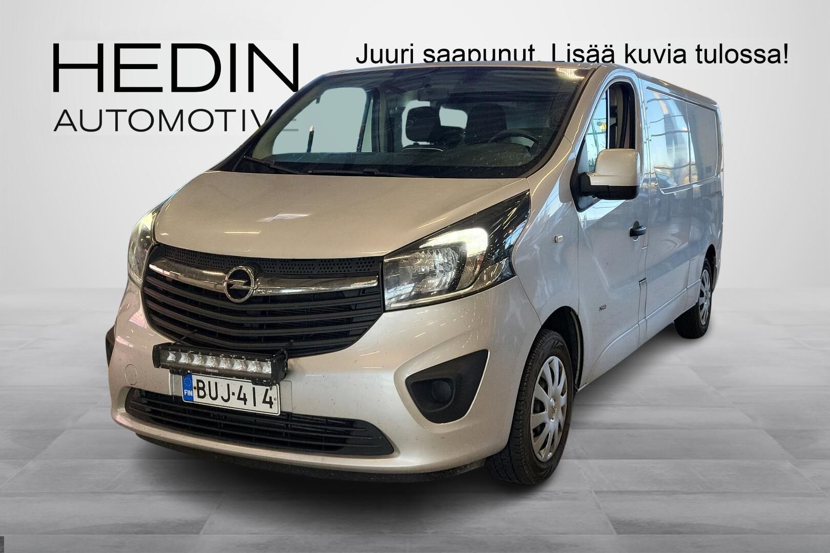 Opel VIVARO - BUJ-414