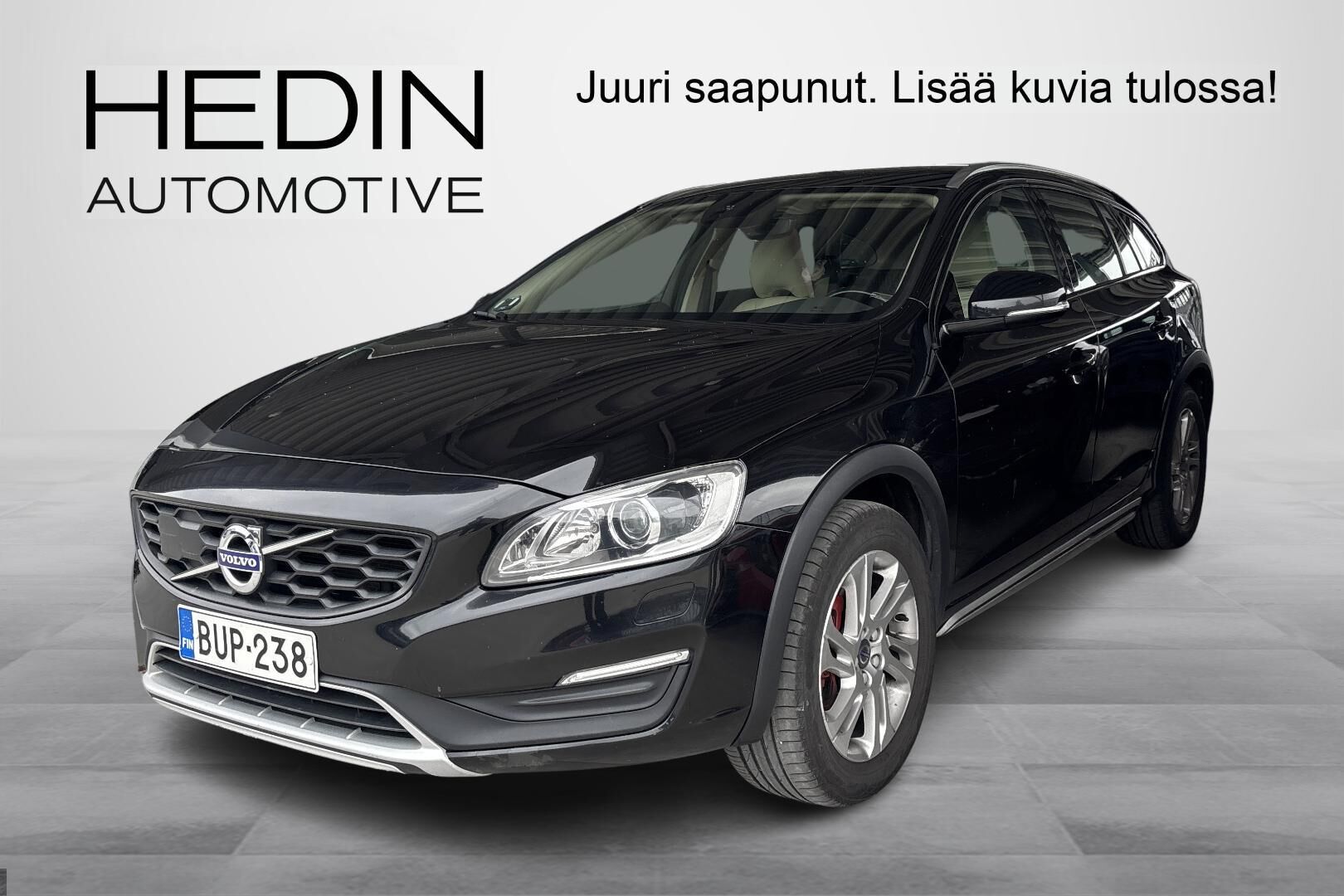 Volvo V60 CROSS COUNTRY - BUP-238