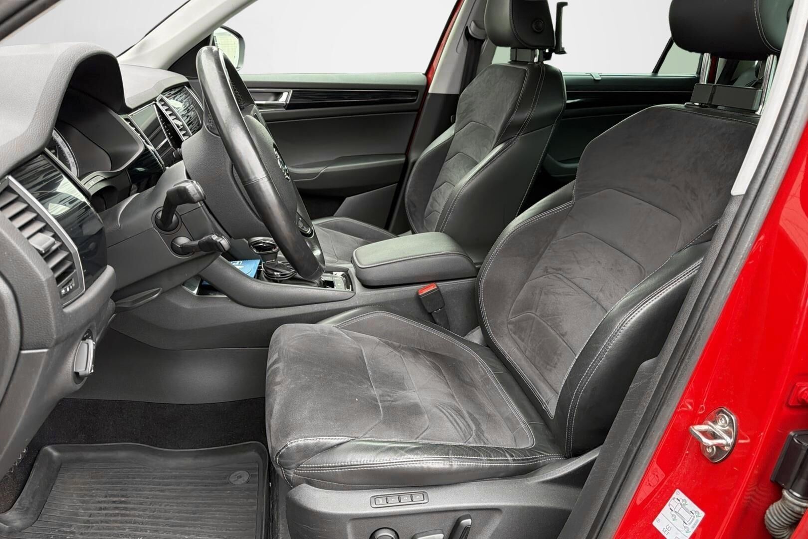 Skoda Kodiaq 2017, bild 3/4