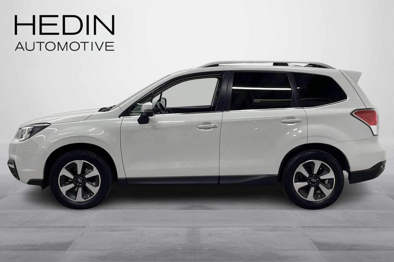 Subaru Forester 2,0i XS Eyesight CVT 2018, kuva 7/33