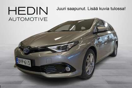Toyota AURIS Touring Sports 1,8 Hybrid Active Edition // Merkkihuollettu! / Vetokoukku / Peruutuskamera // - BVP-613