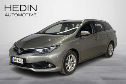 Toyota AURIS Touring Sports 1,8 Hybrid Active Edition // Merkkihuollettu! / Vetokoukku / Peruutuskamera // - BVP-613