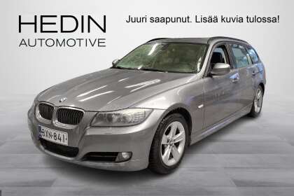 BMW 318 E91 Touring// Moottorilämmitin / Vetokoukku / vakionopeudensäädin / Osanahka-verhoilu // - BXN-841