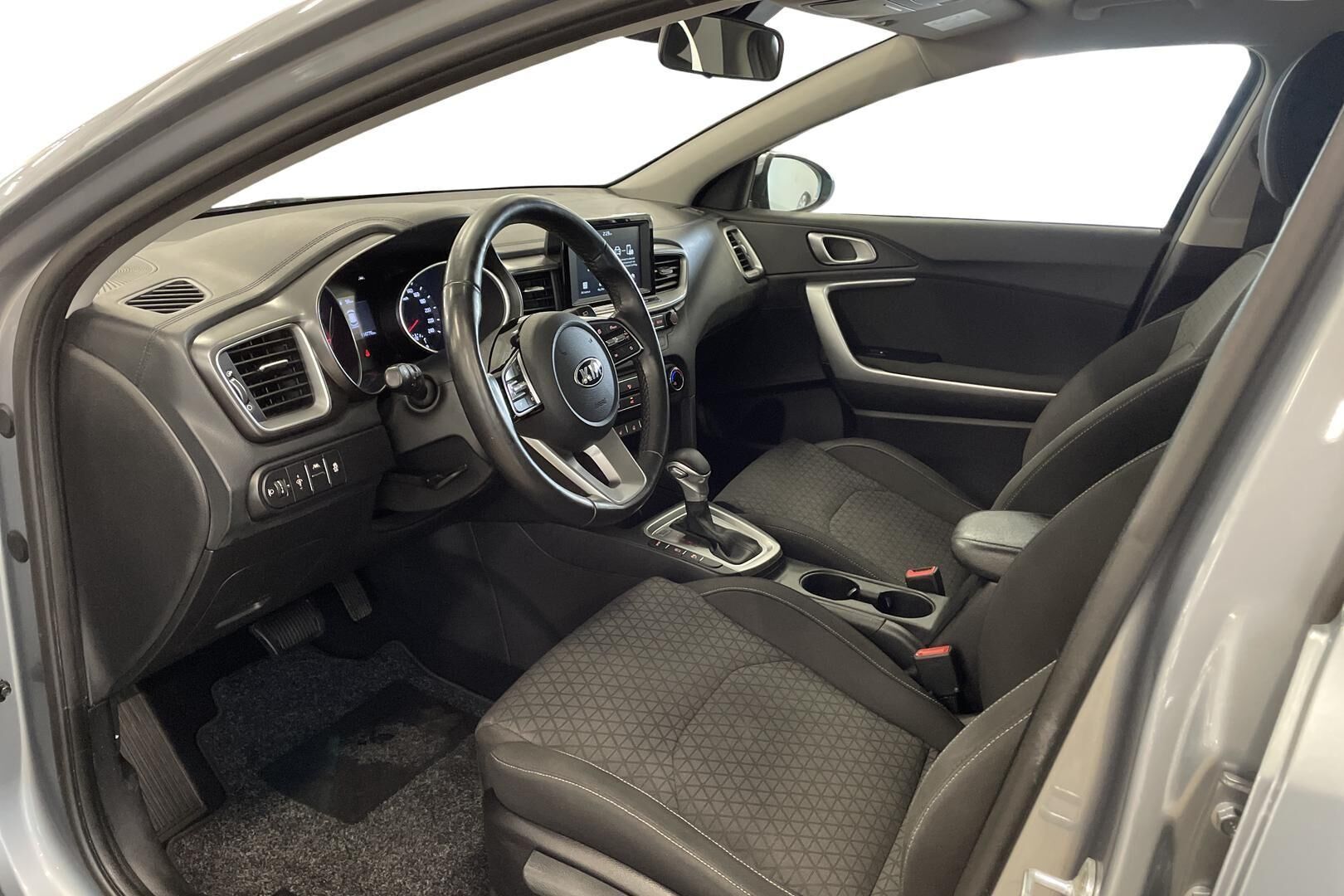 Kia Ceed 2019, bild 7/19