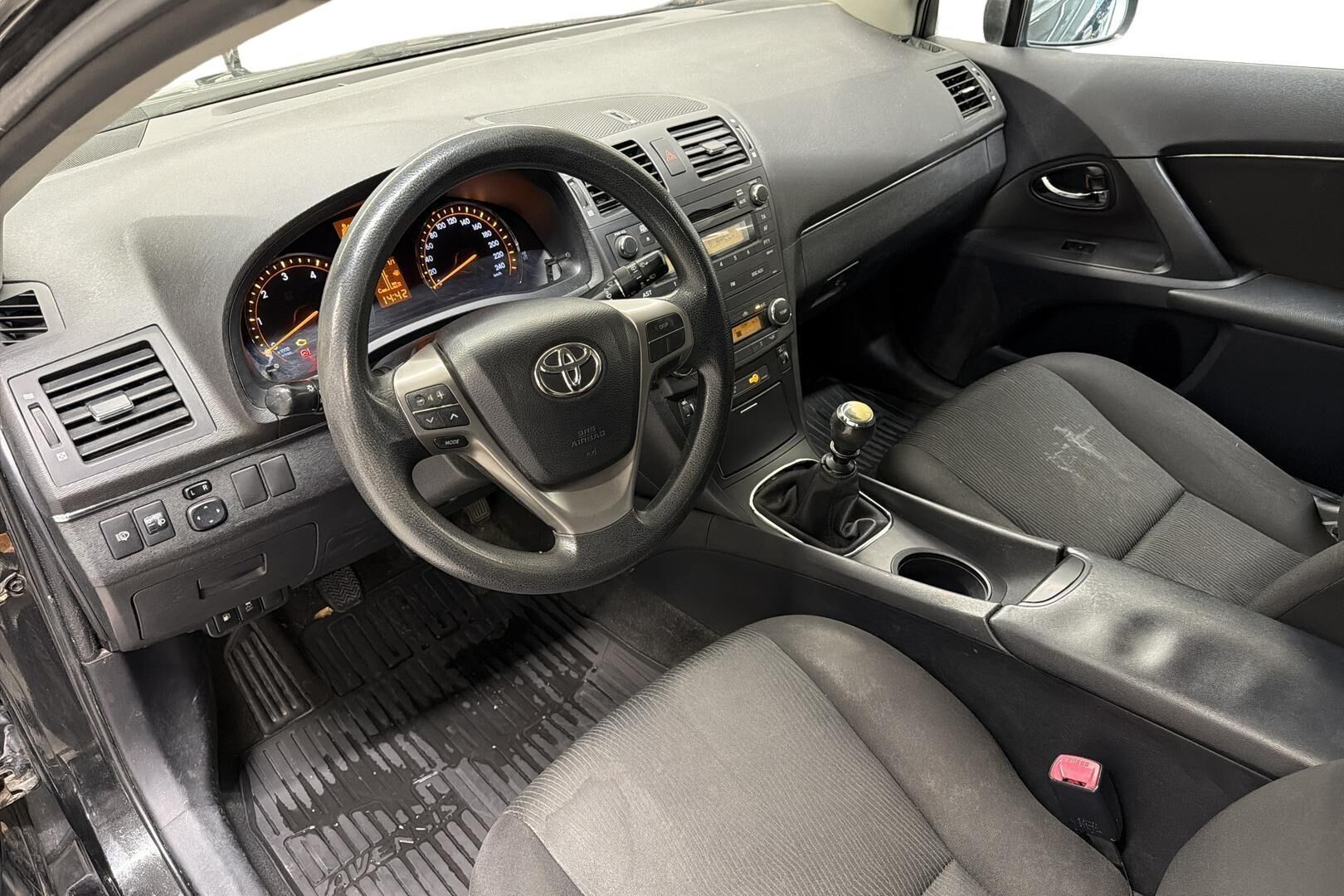 Toyota Avensis 2009, kuva 7/33