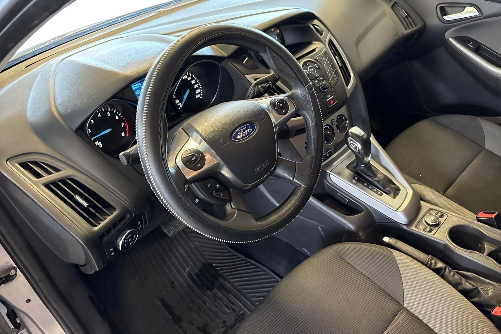 Ford Focus 2013, kuva 7/30