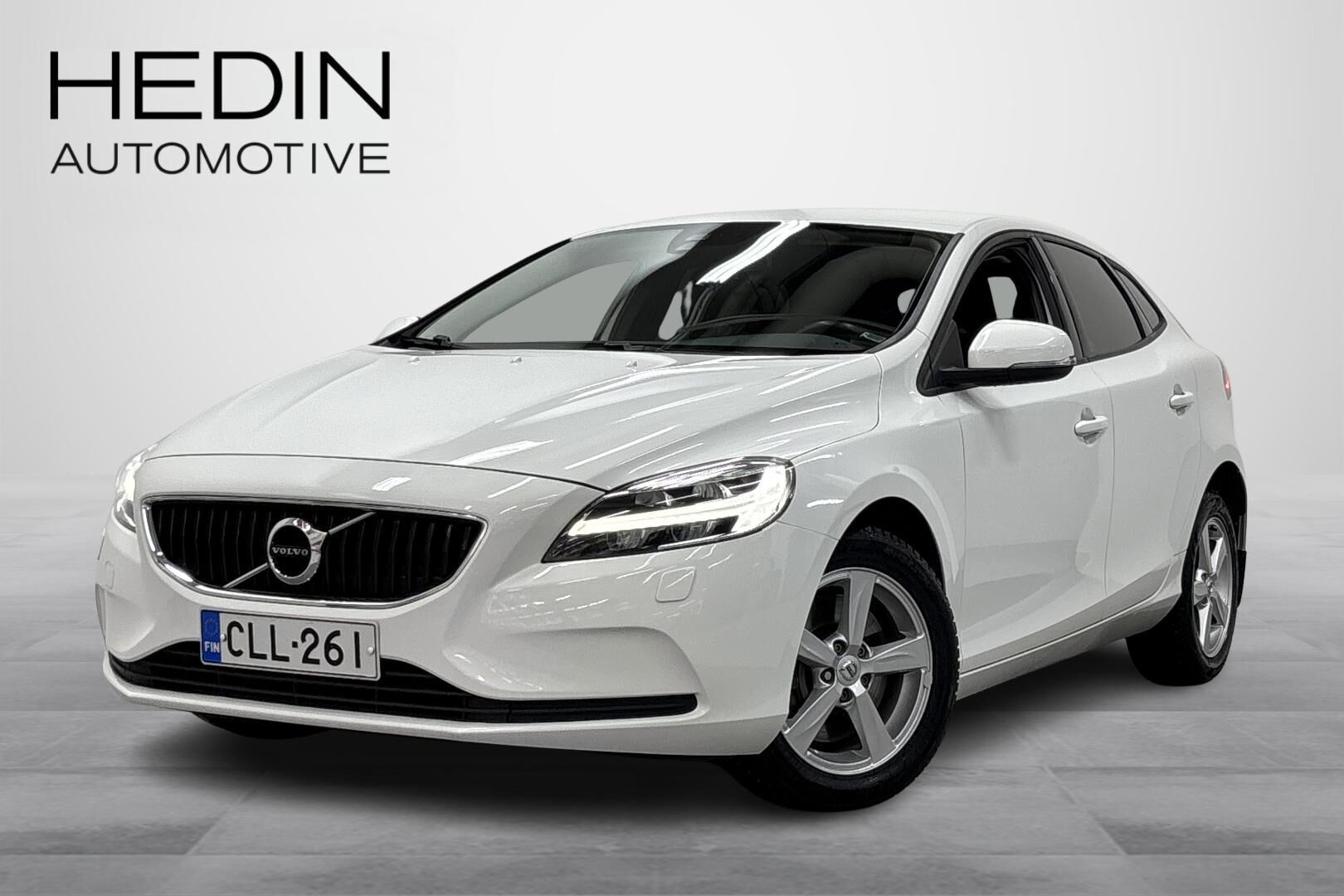 Volvo V40 - CLL-261