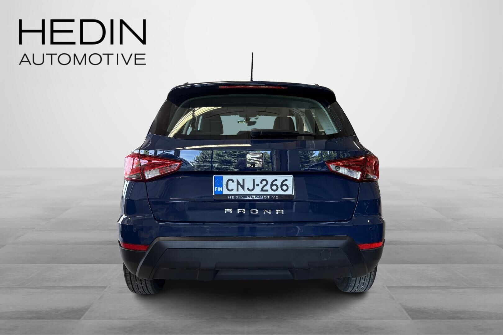 Seat Arona 1,0 EcoTSI 115 Style DSG 2019, kuva 4/27