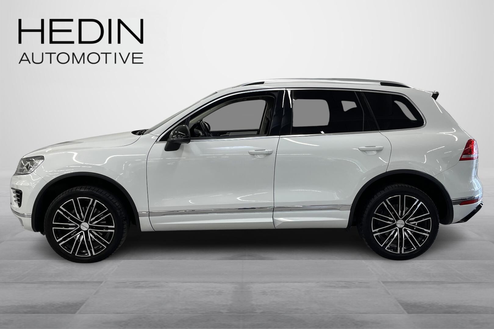 Volkswagen Touareg 2015, kuva 7/27