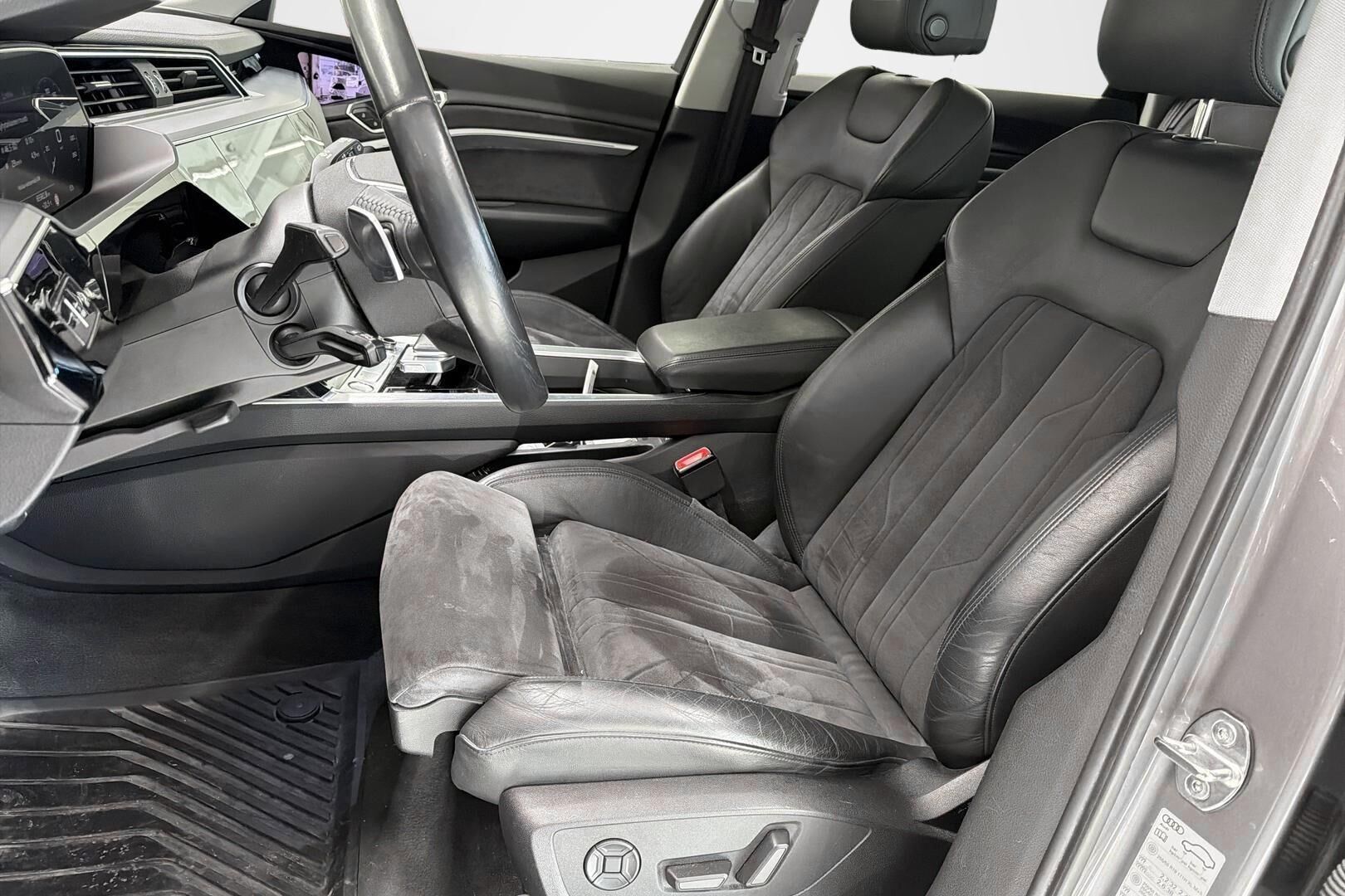 Audi e-tron 55 quattro 2020, kuva 4/9