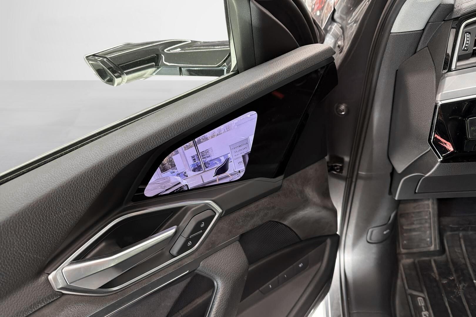 Audi e-tron 55 quattro 2020, kuva 6/9