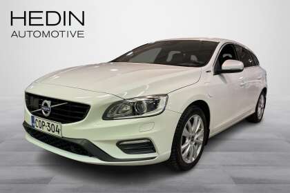 Volvo V60 D5 AWD Twin Engine Bus Classic R-Design aut // Volvo OnCall/ Mukautuva vakkari/ Nahat/ Koukku/ - COP-304