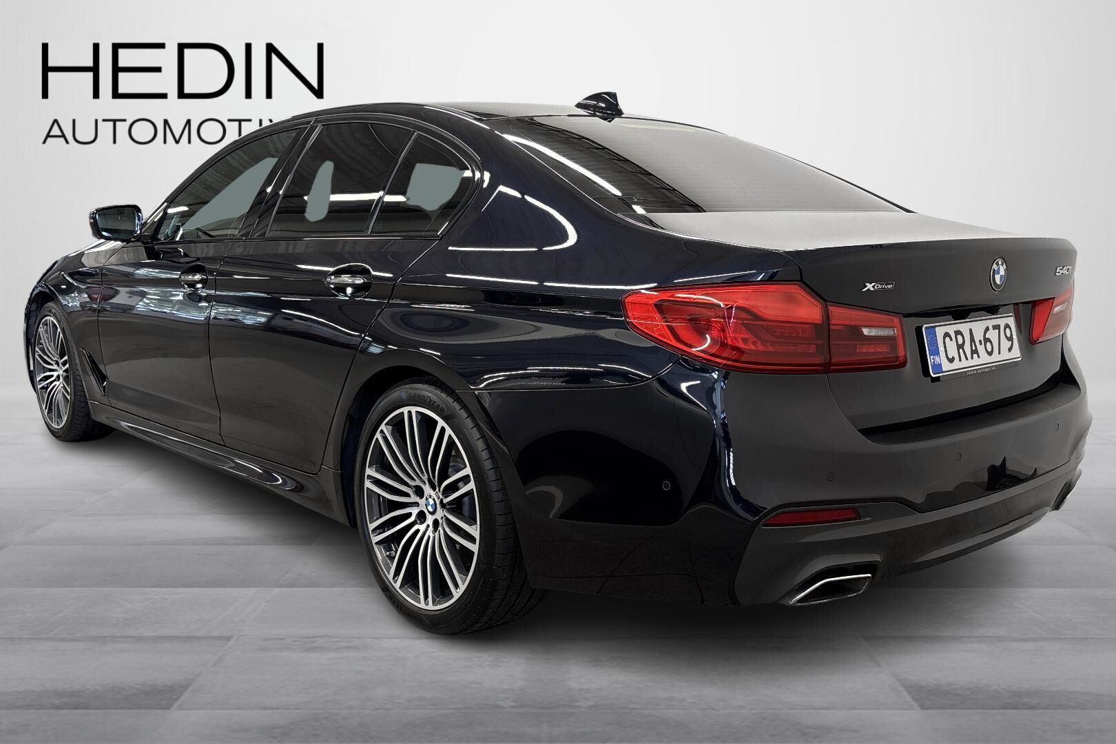 BMW 540 G30 Sedan 540i A xDrive M Sport 2017, kuva 6/38