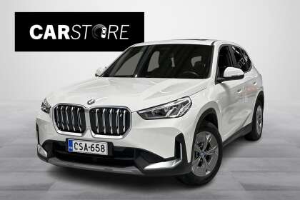 BMW IX1 U11 30 xDrive // Panoraama / Kamera / Hieronta / Adapt.Alusta // - CSA-658
