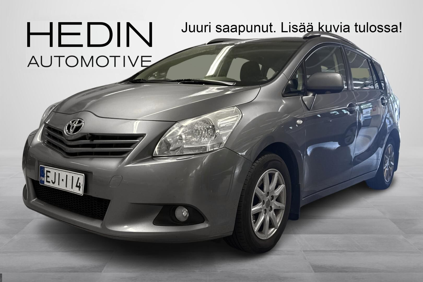 Toyota VERSO - EJI-114