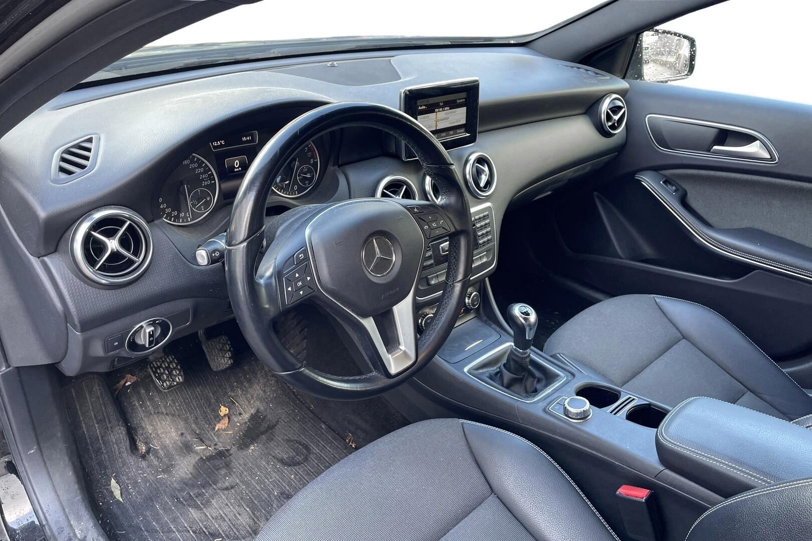 Mercedes-Benz A 180 BE Premium Business 2014, kuva 3/3