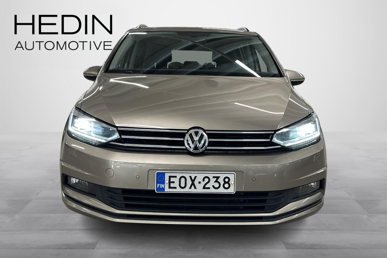 Volkswagen Touran 2017, photo 4/33