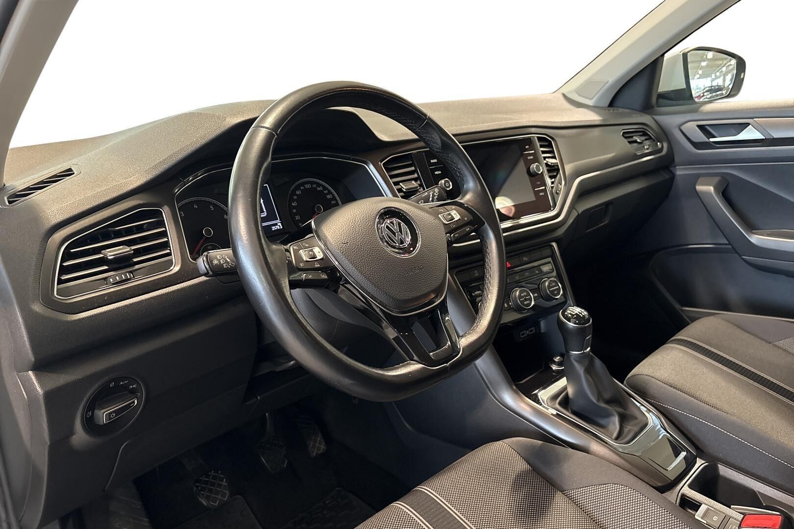 Volkswagen T-Roc 2018, bild 7/15
