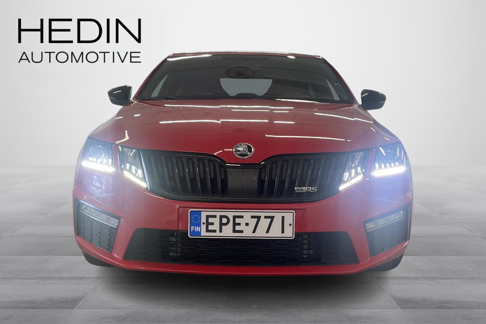 Skoda Octavia 2,0 TSI RS DSG Autom. 2018, bild 2/19