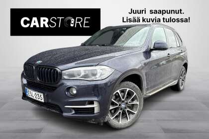 BMW X5 F15 xDrive40e A // Comfort-istuimet / Comfort-alusta / Soft-close / Kamera / Koukku / Comfort access - ESL-235