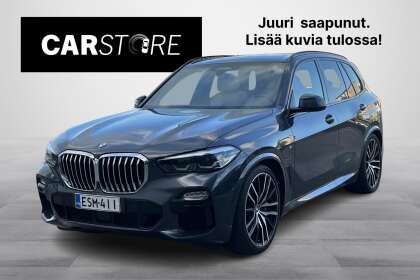 BMW X5 G05 xDrive45e A M Sport // HUD / Ajoavustimet / HarmanKardon / Comfort-istuimet / 360° / Vetokoukku! - ESM-411