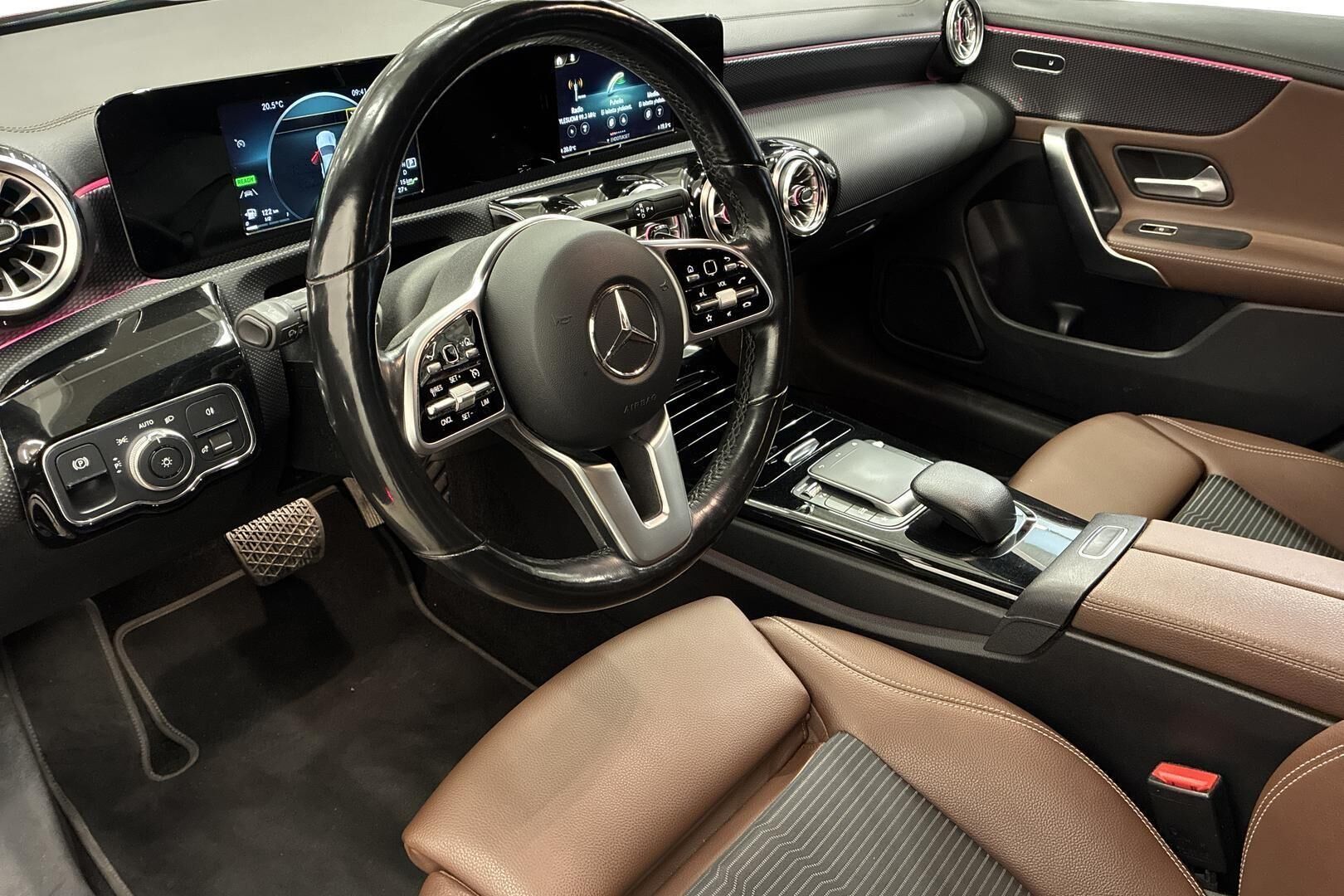 Mercedes-Benz CLA 2021, kuva 7/21