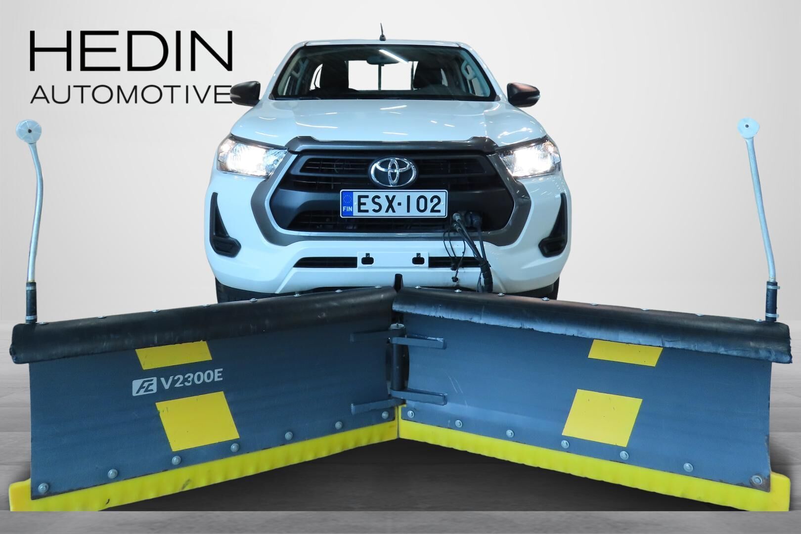 Toyota Hilux Extra Cab 4WD 2,4D Life 2021, photo 4/29