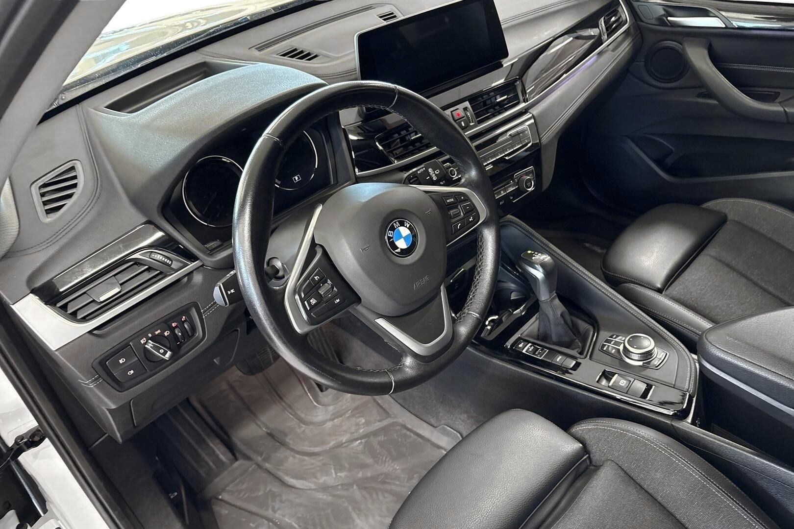 BMW X1 2021, kuva 7/30